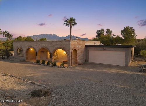 661 W Vía De Suenos, Green Valley, AZ, 85622 | Card Image