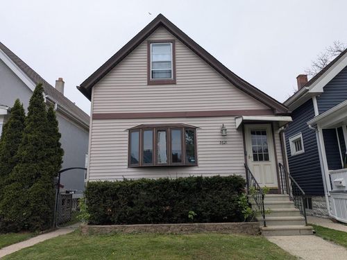 2621 S 30th Street, Milwaukee, WI, 53215 | Card Image
