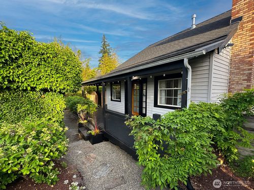 2127 8th Street, Bremerton, WA, 98312 | Card Image