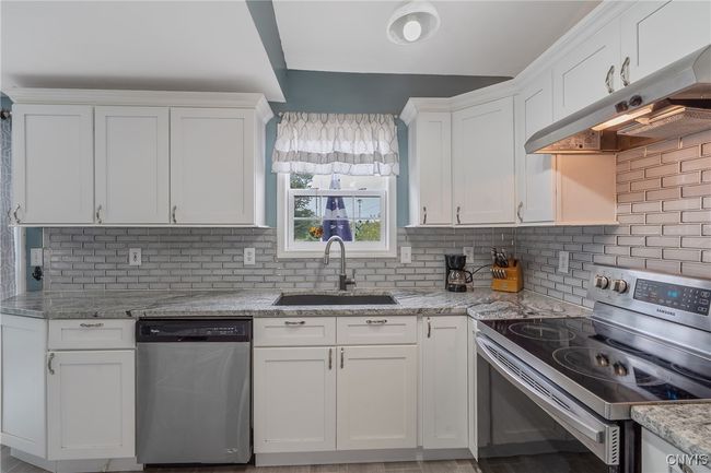 8732 Honeycomb Path, House other with 3 bedrooms, 4 bathrooms and null parking in Cicero NY | Image 15