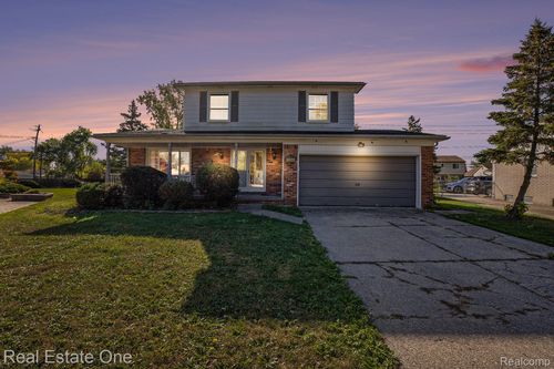 1954 Atlas Ct, Troy, MI, 48083-2661 | Card Image