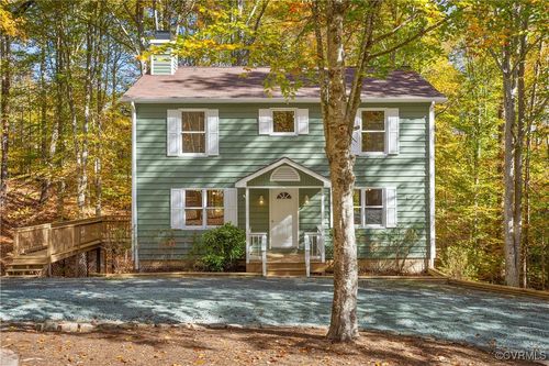 6 Goldfinch Ct, PALMYRA, VA, 22963-2034 | Card Image