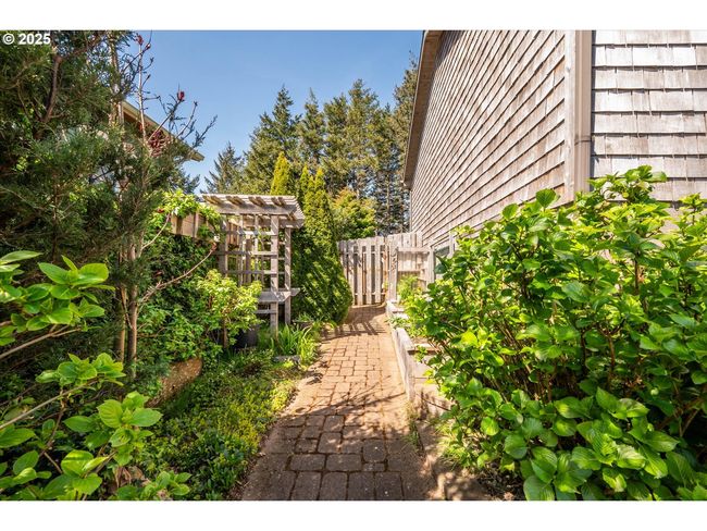 Yard-Side | Image 41