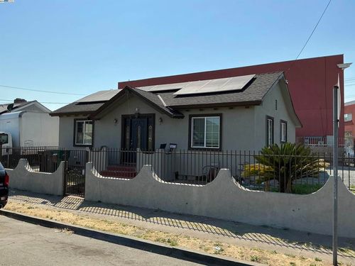 1673 51st Ave, Oakland, CA, 94601-5236 | Card Image