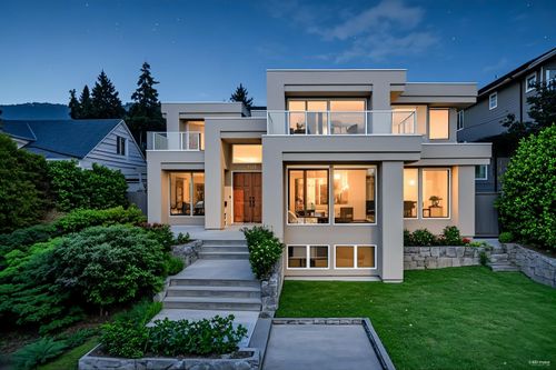 2175 Kings Ave, West Vancouver, BC, V7V2B9 | Card Image