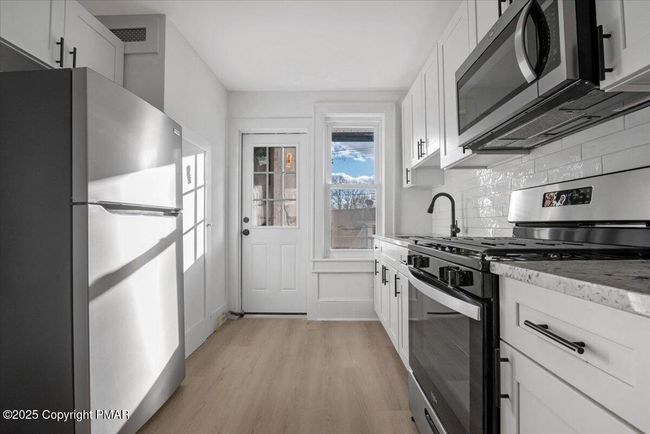 147 N 9TH ST UNIT 2 | Image 7