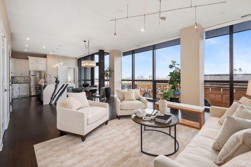 724-250 W Spring St, Columbus, OH, 43215-2411 | Card Image