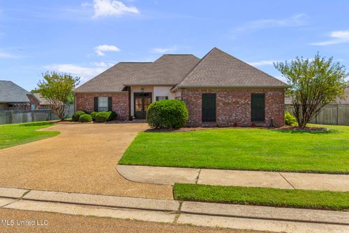 1935 Eastridge Cir, Madison, MS, 39110-2202 | Card Image