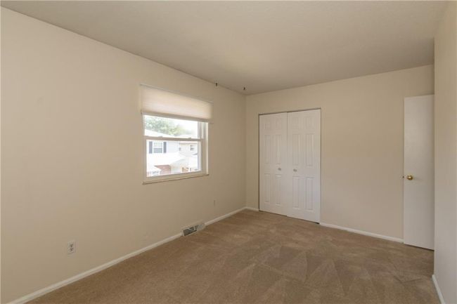 2080 Miracle Dr, Condo with 3 bedrooms, 2 bathrooms and null parking in Columbus IN | Image 20
