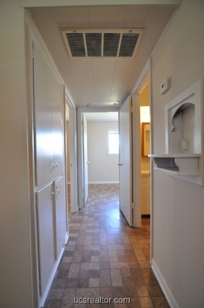 APT-11 - 16567 Fm 2154 Rd, Home with 2 bedrooms, 1 bathrooms and null parking in College Station TX | Image 5