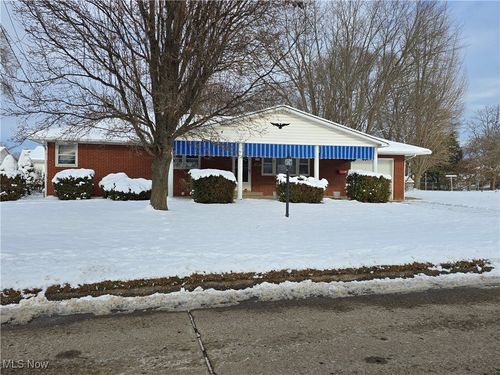 705 17th St, Vienna, WV, 26105-1105 | Card Image