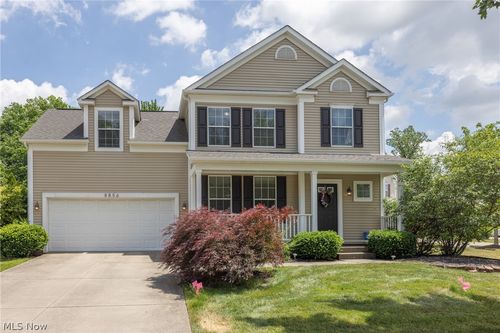 8856 Oakbrook Cir, Twinsburg, OH, 44087-2523 | Card Image