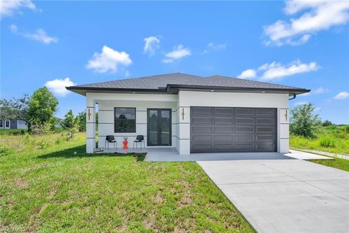 4276 72nd Ave Ne, Naples, FL, 34120-2692 | Card Image