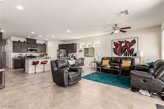 5633 Alitak Bay St, House other with 4 bedrooms, 3 bathrooms and null parking in North Las Vegas NV | Image 11