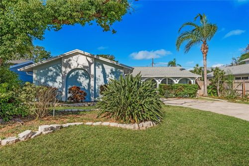 5630 Venetian Blvd Ne, ST PETERSBURG, FL, 33703-1840 | Card Image