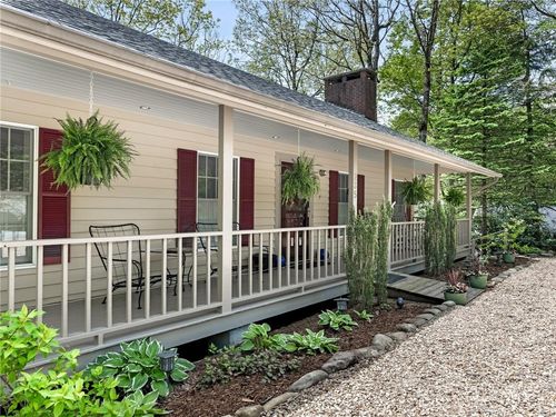 235 Valley View Rd, Blowing Rock, NC, 28605-6340 | Card Image
