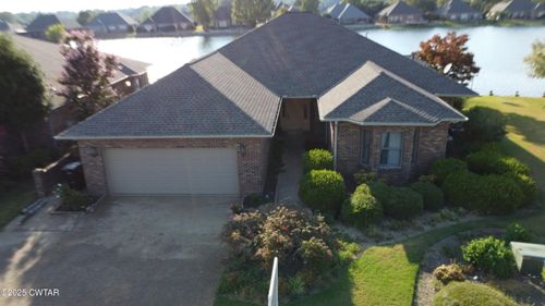 2137 Aztec Dr, Dyersburg, TN, 38024-1842 | Card Image