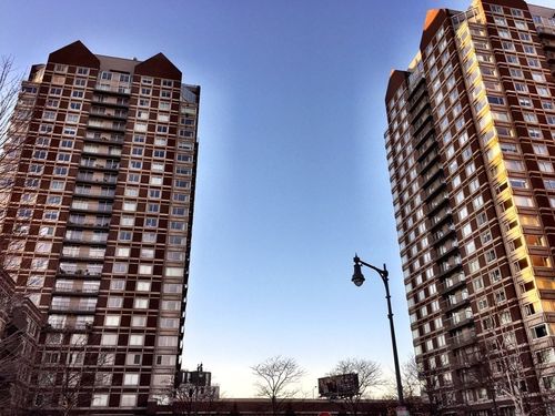 apt-1829-12-8 Museum Way, Cambridge, MA, 02141-1890 | Card Image