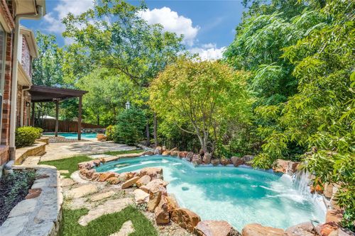 804 Shorecrest Dr, Southlake, TX, 76092-8487 | Card Image
