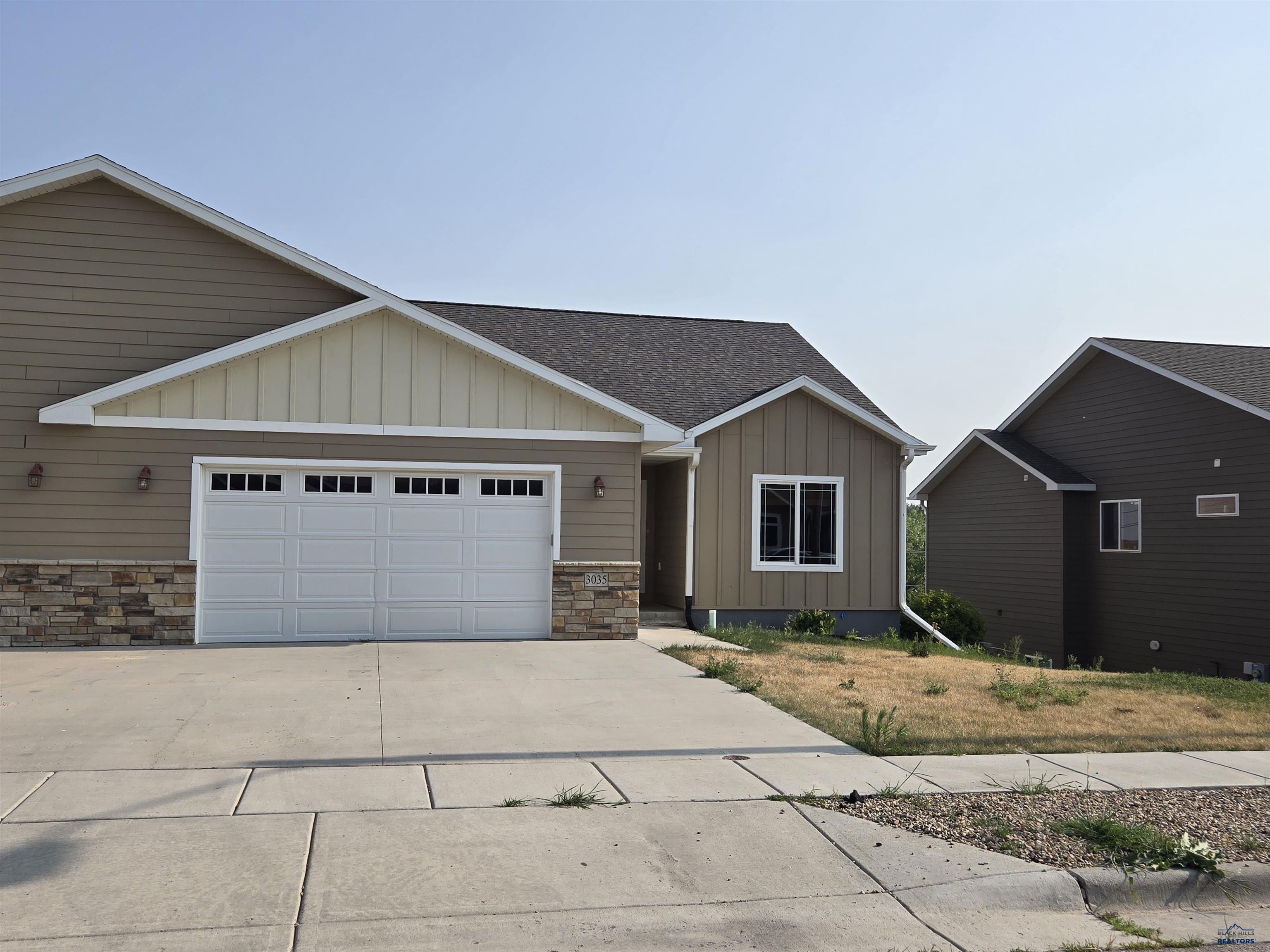 Hoefer Ave, Rapid City, SD 57701