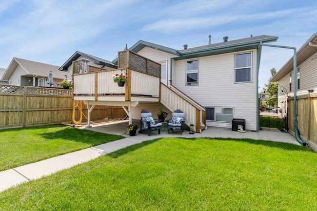 260 Deschner Close, House other with 5 bedrooms, 2 bathrooms and 2 parking in Red Deer AB | Image 9