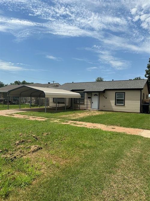 113 W Washington Ave, Anadarko, OK, 73005-2611 | Card Image