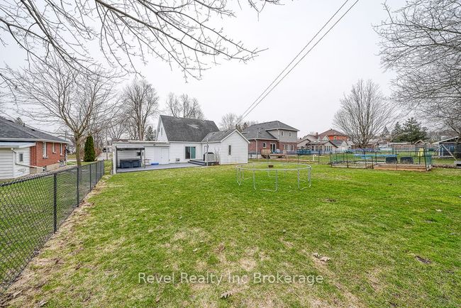 24 Loveys St E, House other with 3 bedrooms, 2 bathrooms and 5 parking in Hickson ON | Image 33