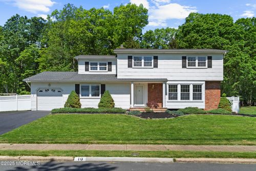 10 Pepperridge Rd, Howell, NJ, 07731-2310 | Card Image