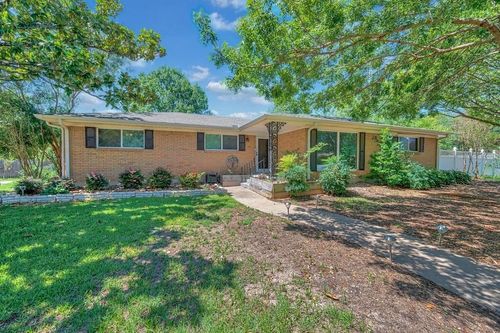1732 Hilltop Dr, Waco, TX, 76710-6102 | Card Image