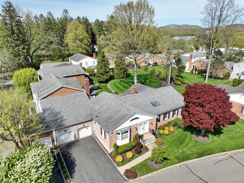 52 Jefferson Ln, New City, NY, 10956-3733 | Card Image