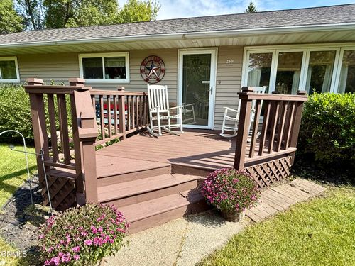 250 2nd St Sw, Forman, ND, 58032-4117 | Card Image