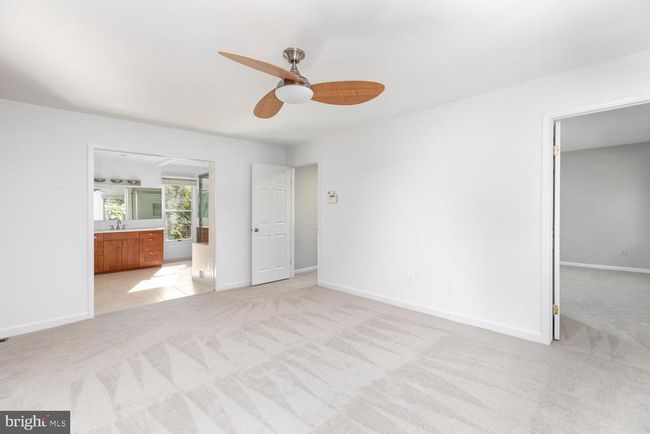 11603 Deer Forest Rd, House other with 5 bedrooms, 4 bathrooms and null parking in RESTON VA | Image 17