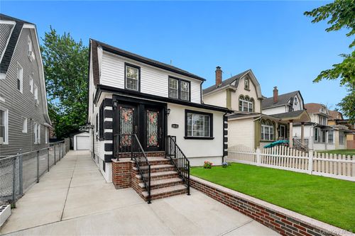 100-33 205th Street, New York, NY, 11423 | Card Image
