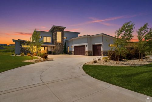 3713 Merced Dr, Manhattan, KS, 66503-2649 | Card Image