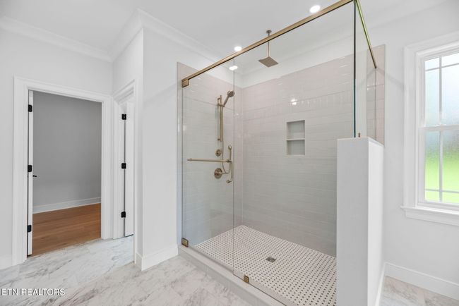 Large Shower With Rainfall Or Hand Held Faucet Options | Image 29