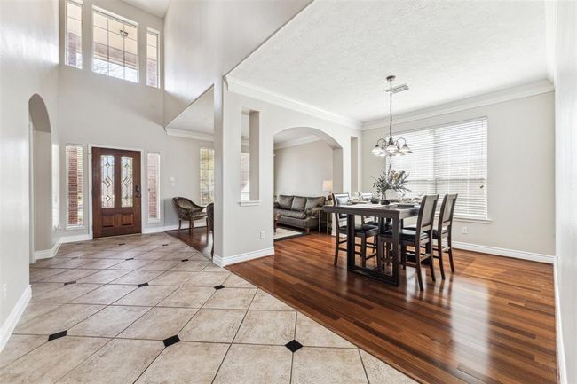 11405 Starlight Bay St, House other with 5 bedrooms, 4 bathrooms and 3 parking in Pearland TX | Image 6