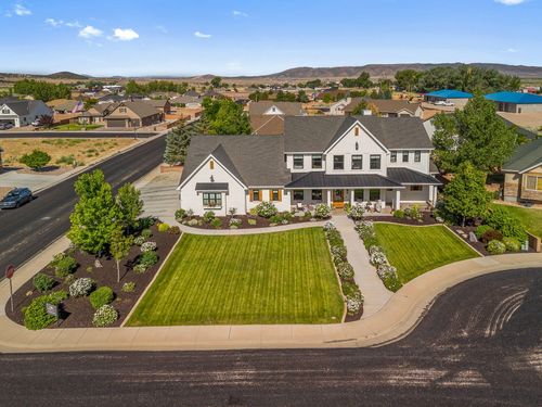 270 S 1025 W, Parowan, UT, 84761-7834 | Card Image