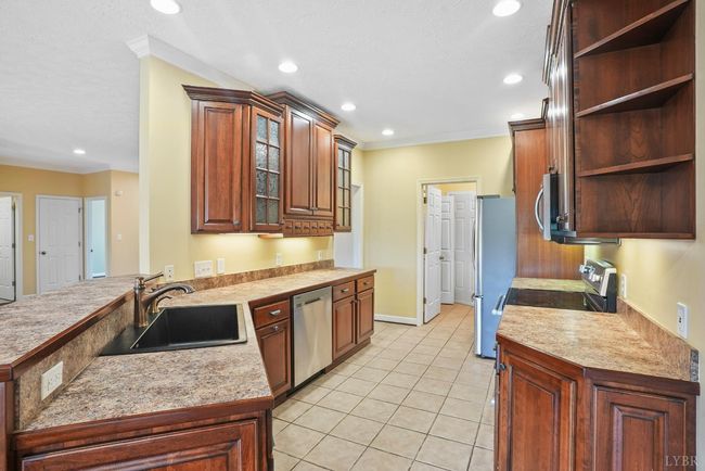 152 Fairwinds Ct, Townhouse with 3 bedrooms, 3 bathrooms and null parking in Forest VA | Image 18
