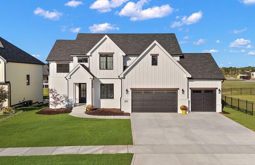 9701 Sweetspire Ave, Saint John, IN, 46373-8033 | Card Image