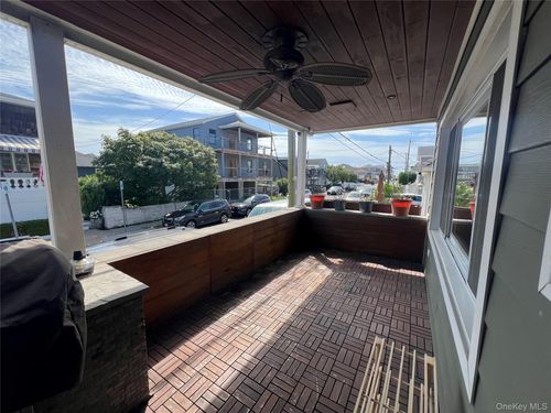 67 Rochester Ave, East Atlantic Beach, NY, 11561-1032 | Card Image