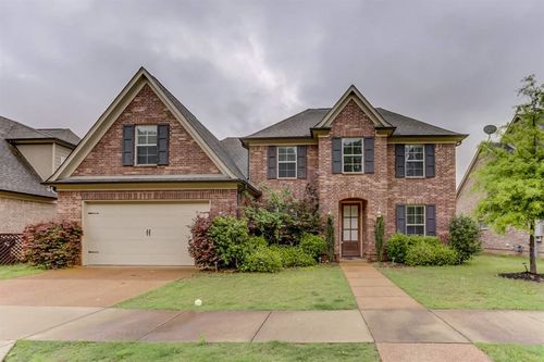 195 Red Sea Dr, Collierville, TN, 38017-4052 | Card Image