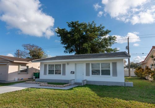 8524 Nw 57th Ct, Tamarac, FL, 33321-4408 | Card Image