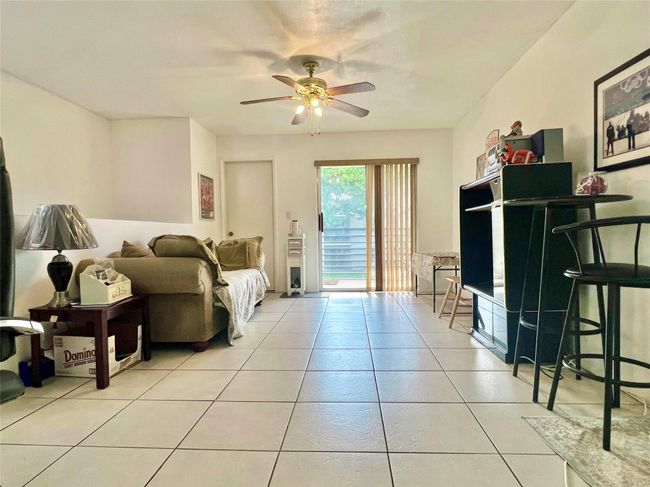APT-203 - 504 Gardens Dr, Condo with 2 bedrooms, 1 bathrooms and null parking in Pompano Beach FL | Image 6