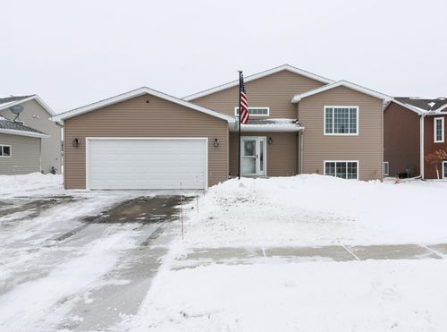 5217 47th Ave S, Fargo, ND, 58104-6005 | Card Image