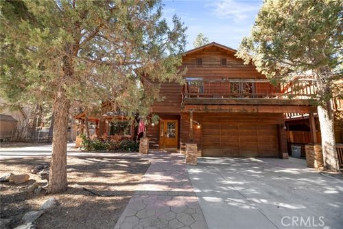 933 E Ln, Big Bear City, CA, 92314-9019 | Card Image