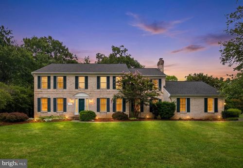 7707 Lake Glen Dr, GLENN DALE, MD, 20769-2028 | Card Image