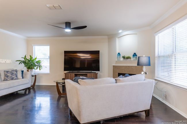 9534 Anderson Way, House other with 3 bedrooms, 3 bathrooms and null parking in Converse TX | Image 26
