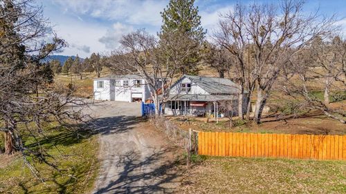 402 Greenhorn Rd, Yreka, CA, 96097-9511 | Card Image