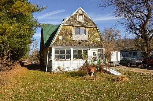 11854 Excelsior Rd, Blue River, WI, 53518-4910 | Card Image