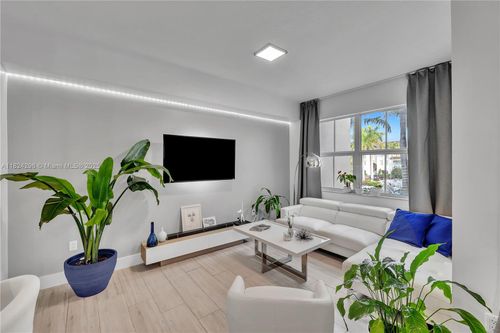 apt-209-11401 Nw 89th St, Doral, FL, 33178-1776 | Card Image